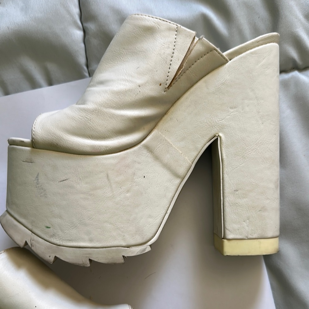 Vintage 90's YRU sandals Elegant White Platform Heels 6 - Picture 6 of 10